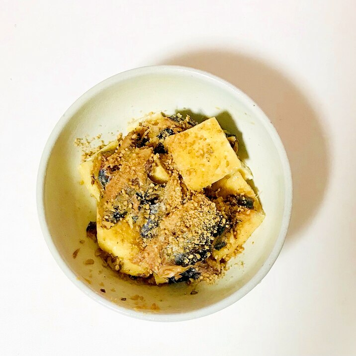 イワシ味噌煮缶と油揚げの胡麻和え